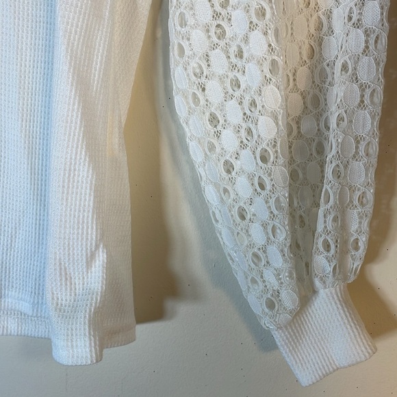 NWT. Boho MIHOLL Small Lune Lace Sleeve Top. - Picture 8 of 13